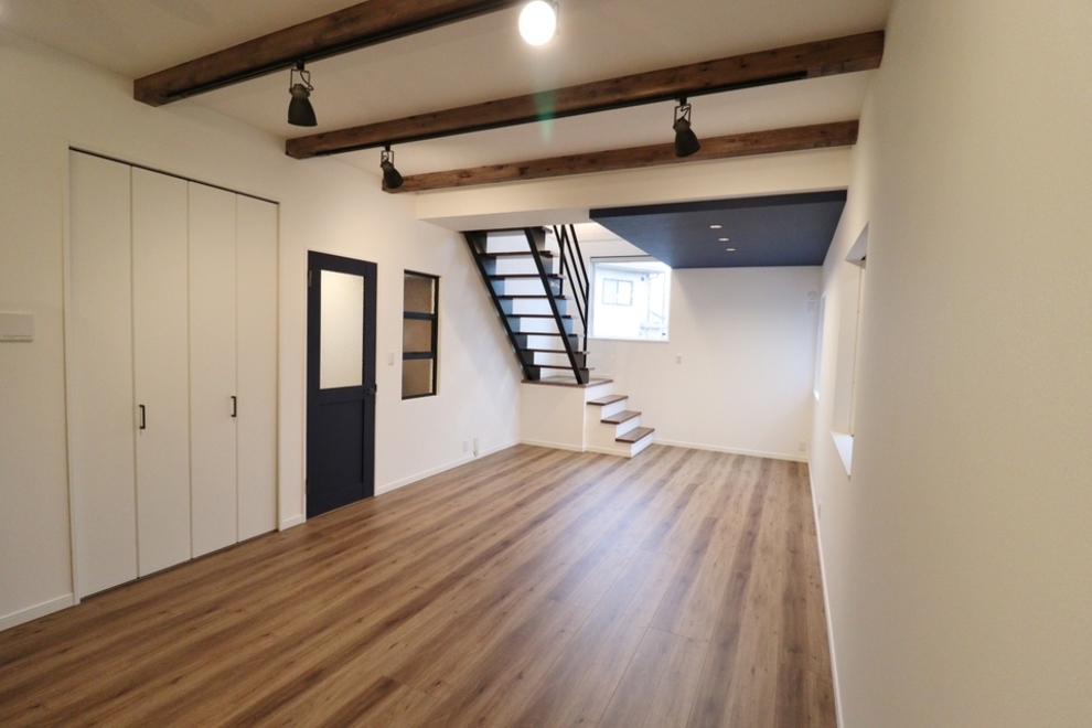 【ﾌｧｸﾄﾘｰｶﾌｪｽﾀｲﾙ】ﾛﾊｽｶﾞｰﾃﾞﾝ大住駅南ﾓﾃﾞﾙﾊｳｽ