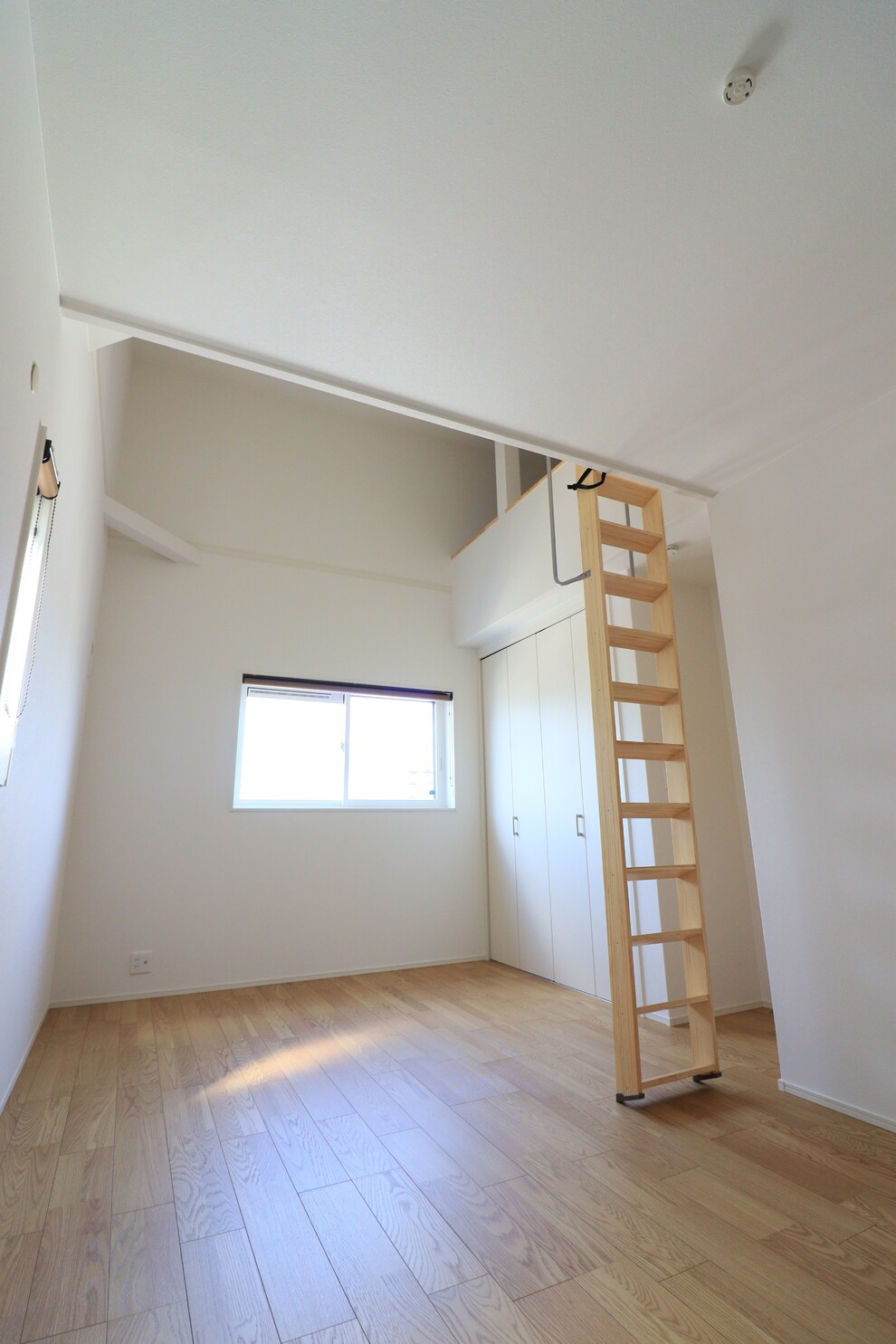 木の温もりが広がる、心安らぐ住まい