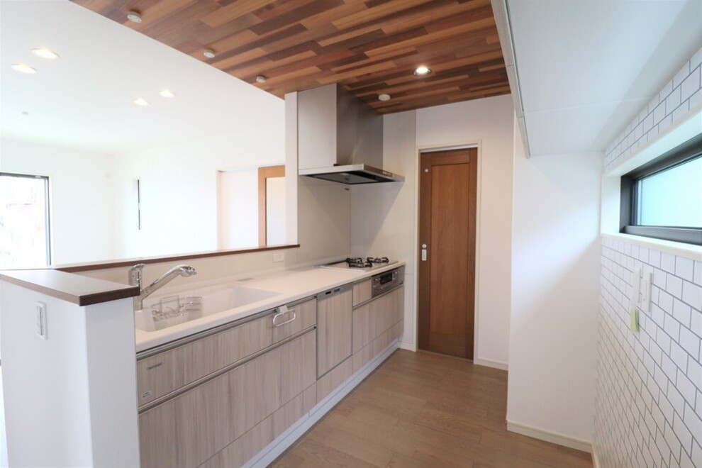 Wood×Whiteの心地よい空間