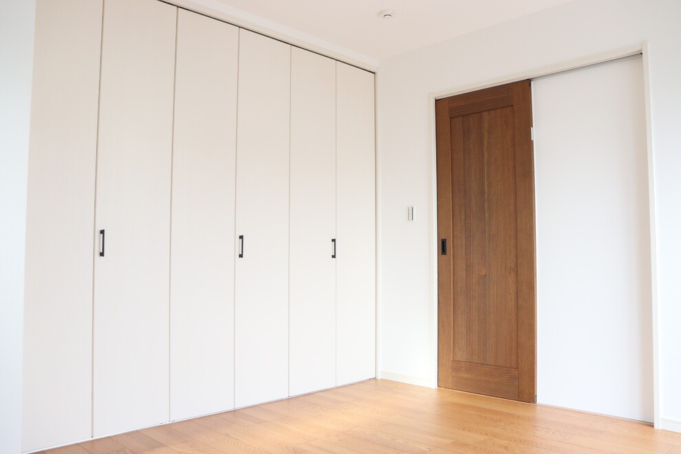 お部屋ごとに印象を変えるクロス