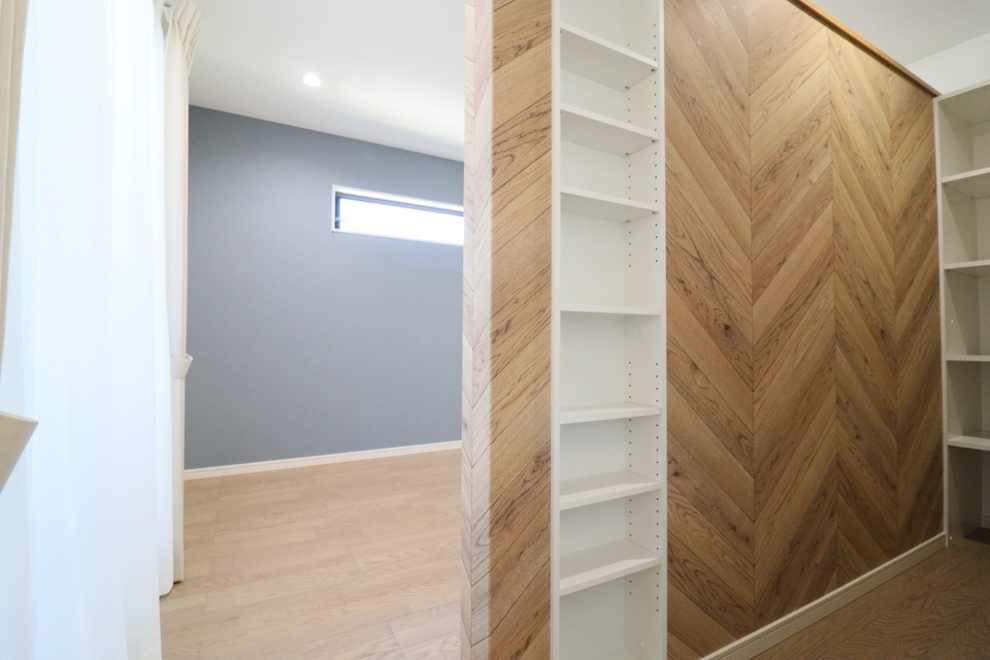 柔らかな光が差し込む家族が集うおうち