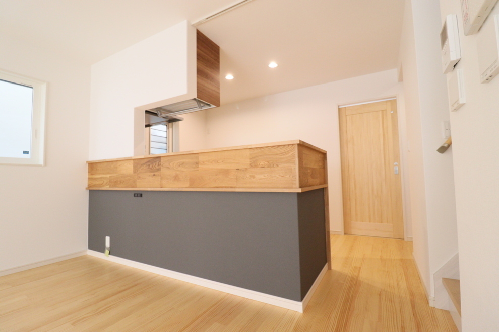 リビングに癒しを与える和ダイニング