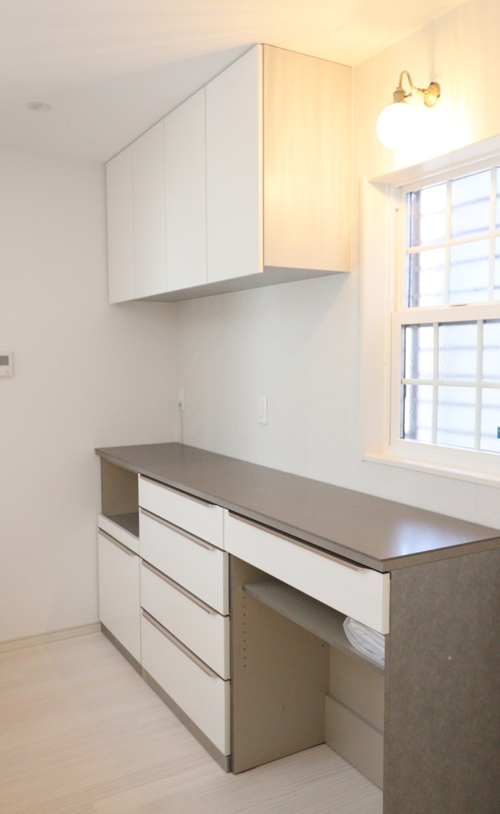 淡いカラーと木との良い関係