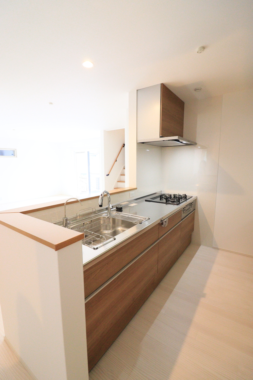 白を基調としたアクセントカラーにこだわった素敵なおうち