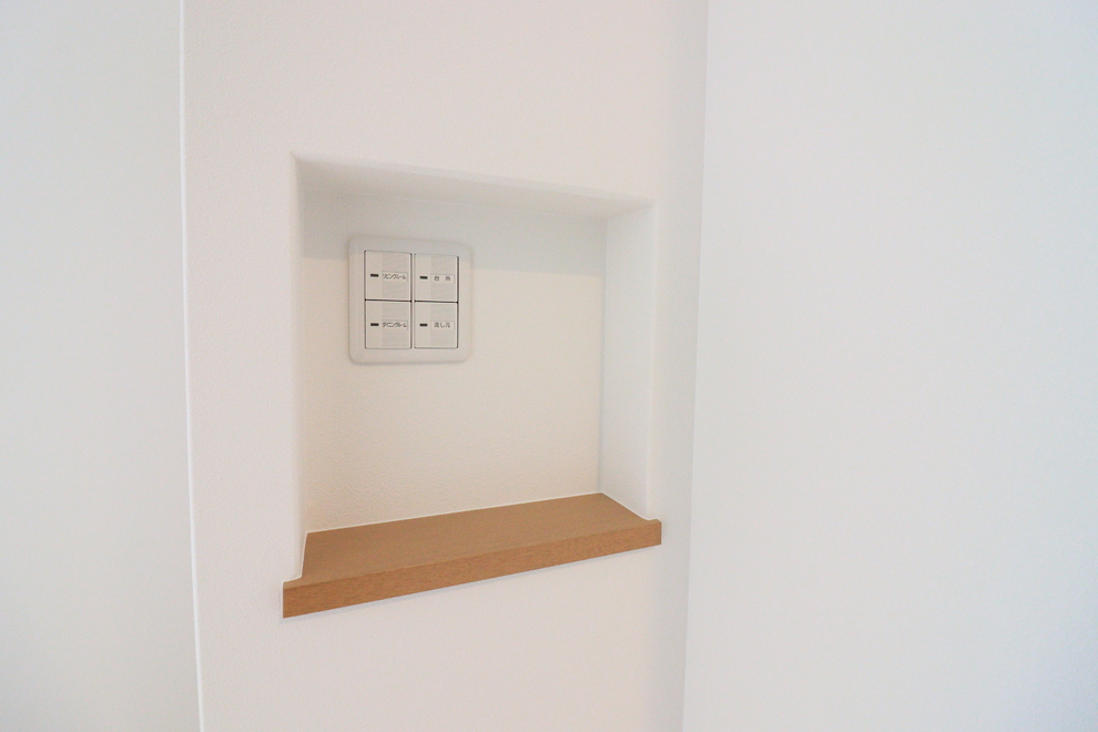 白を基調としたアクセントカラーにこだわった素敵なおうち