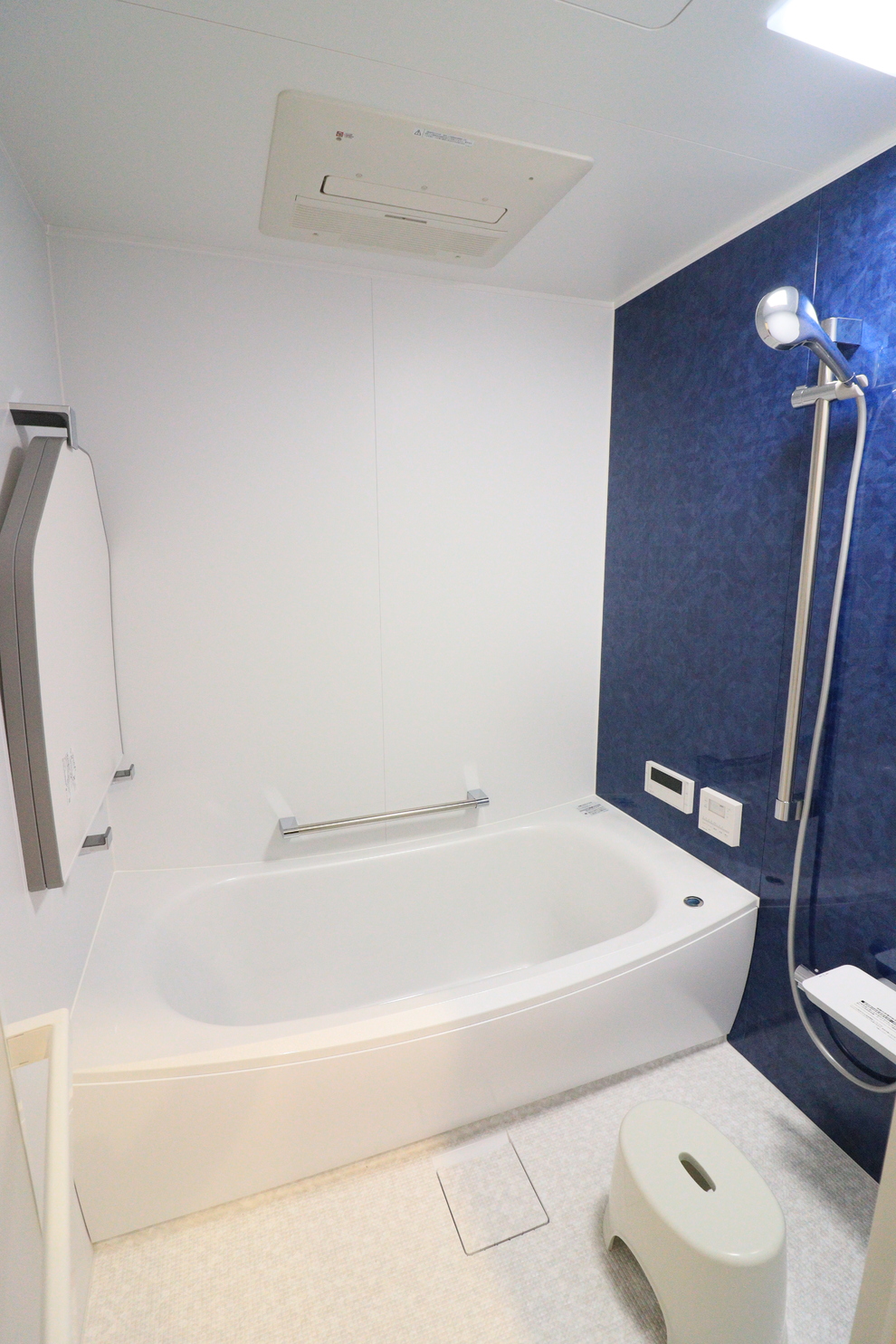 個性を彩るアクセントクロスで理想の空間に