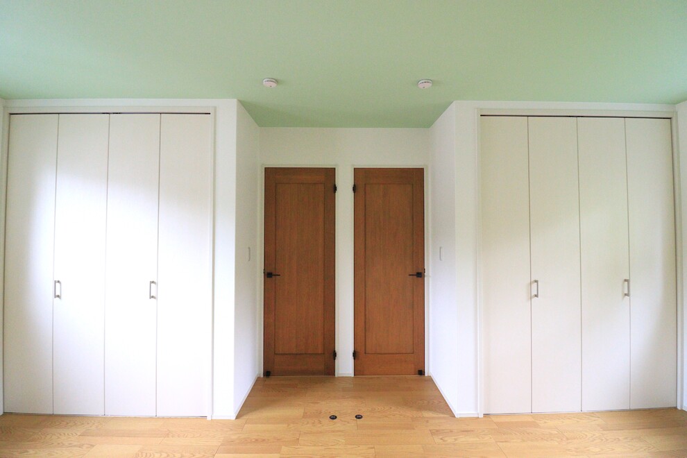 白を基調としたアクセントカラーにこだわった素敵なおうち