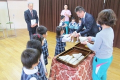 【ひろの幼稚園に楽器の寄付を行いました】