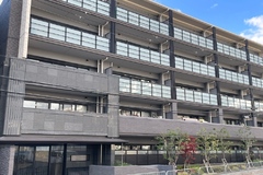 【プレサンスロジェ伏見桃山】