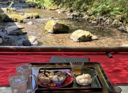 夏の貴船神社と川床ランチ