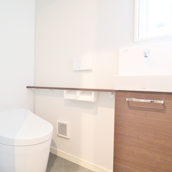 吹抜×デザイン階段が魅力的なおうち