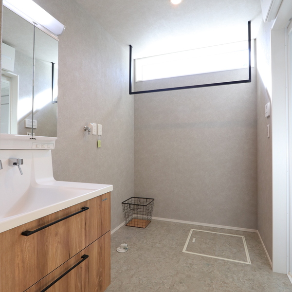 間接照明が織りなすくつろぎの空間