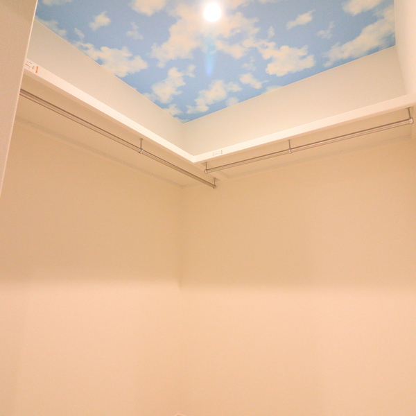 個性を彩るアクセントクロスで理想の空間に