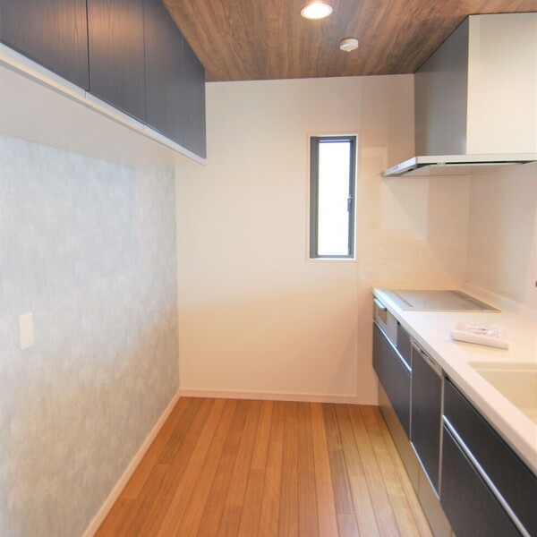 キッチンからお部屋が見渡せます