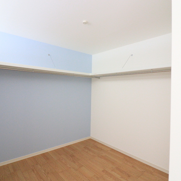 個性を彩るアクセントクロスで理想の空間に