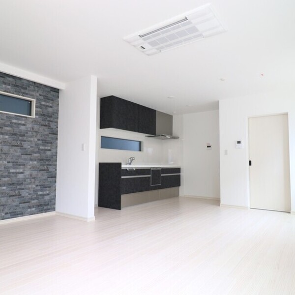 ブルーがアクセントカラーのおうち