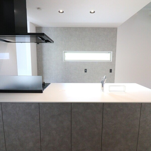 フラットキッチンのある解放感あふれるLDK