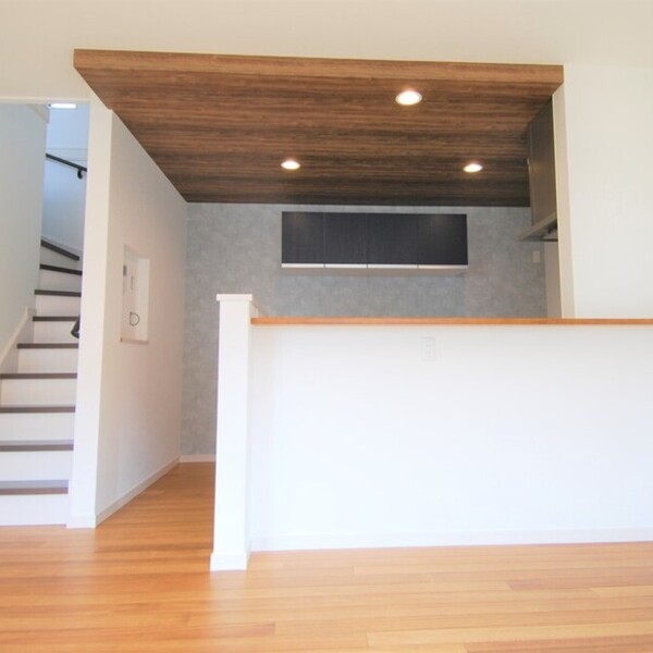 キッチンからお部屋が見渡せます
