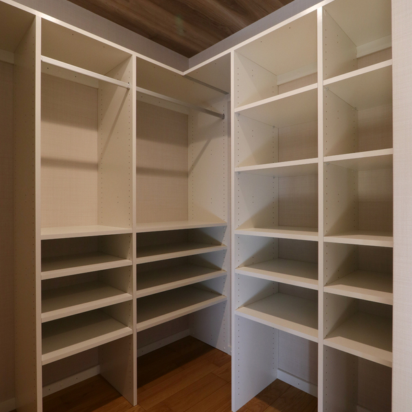 間接照明が織りなすくつろぎの空間